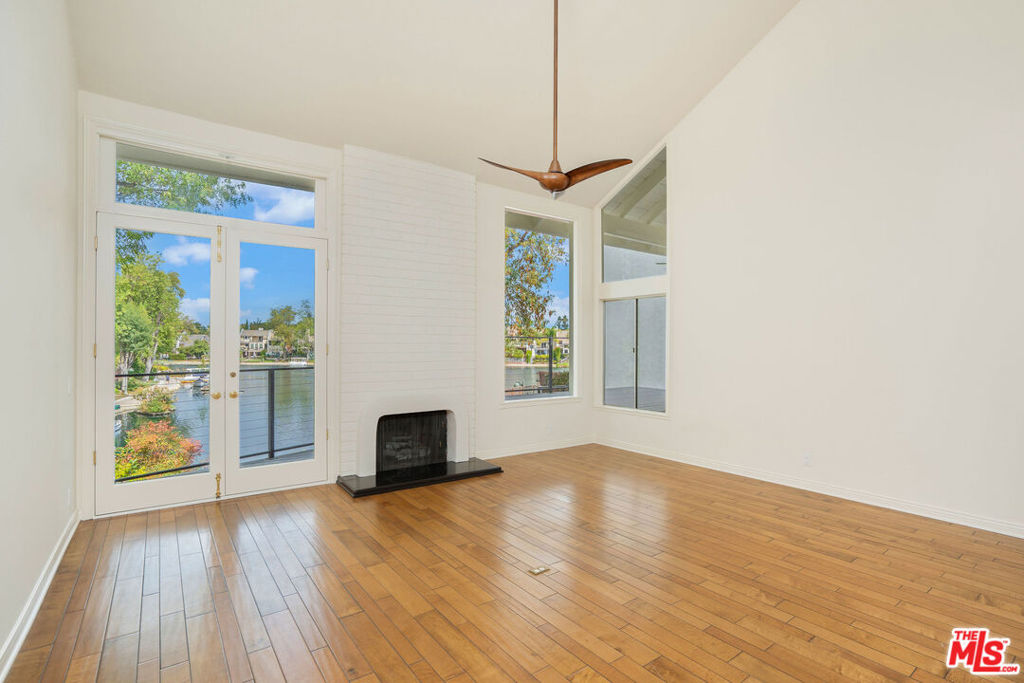 4618 Park Mirasol