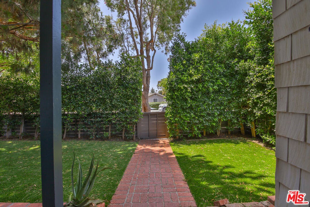 1817 17th Street