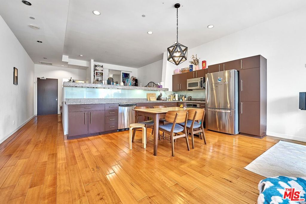 1100 Wilshire Boulevard 2108