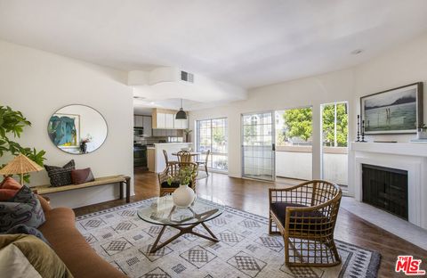 11110 Camarillo Street 113 Toluca Lake CA 91602