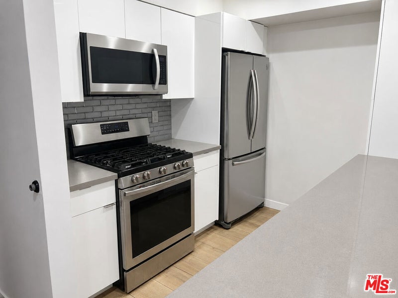 1118 Valencia Street 114