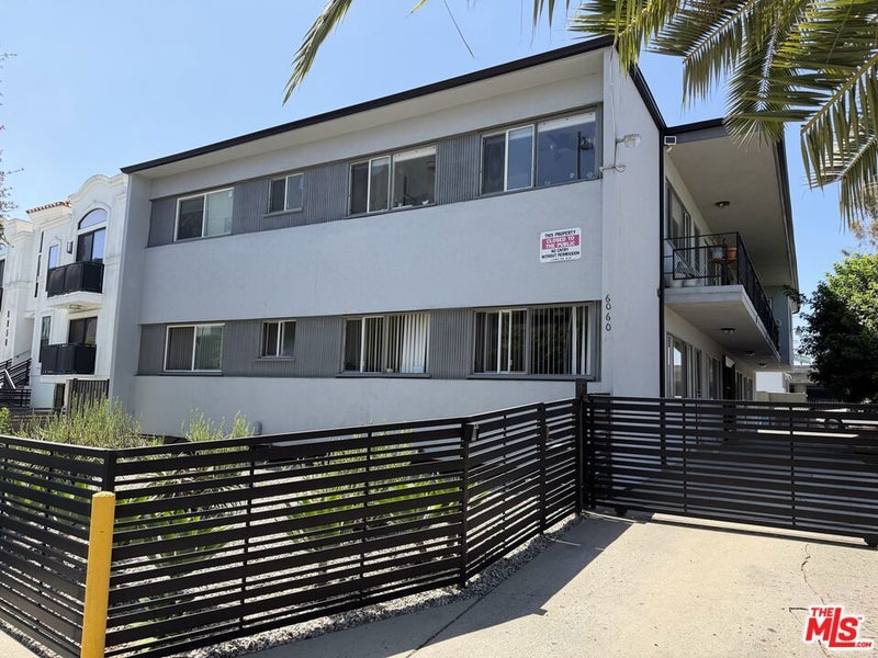 6060 Cadillac Avenue
