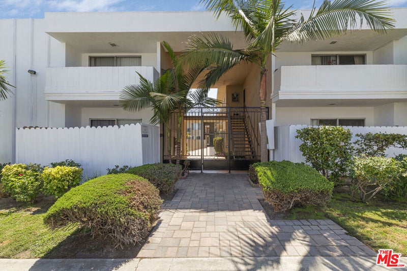 3444 Emerald Street