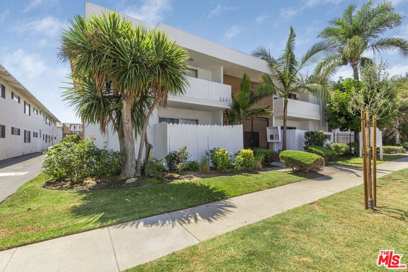 3444 Emerald Street