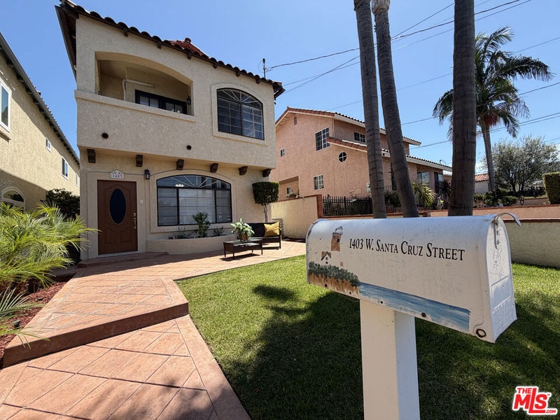 1403 W Santa Cruz Street