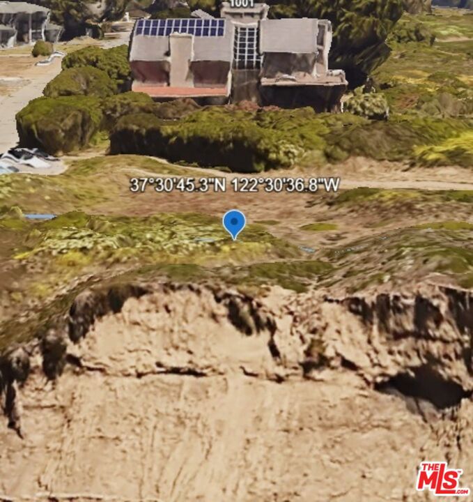1 Beach Blvd