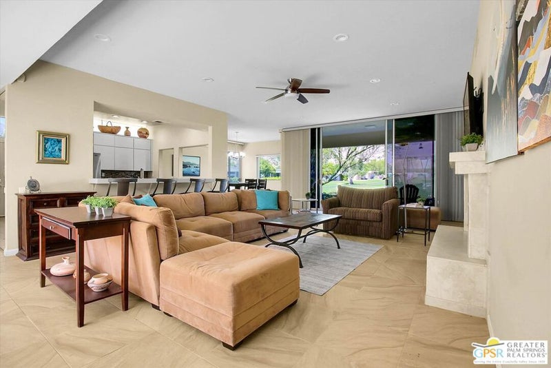 68 Lakeview Drive