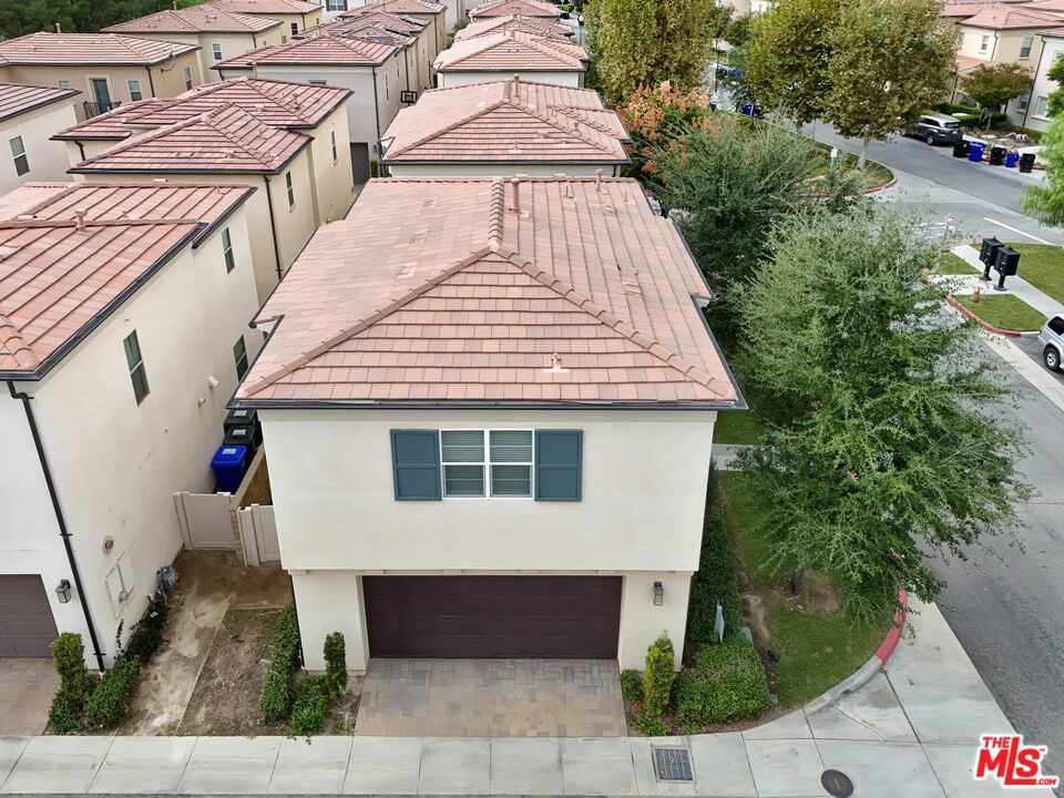 21990 Moveo Drive