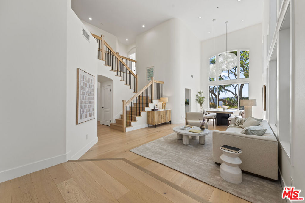 16724 Calle Arbolada