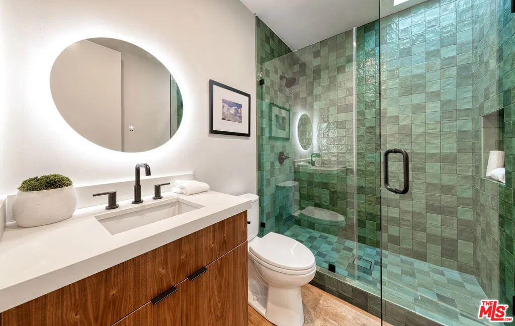 Los Angeles, California 90066, United States, 4 Bedrooms Bedrooms, ,5 BathroomsBathrooms,Residential,Active,197702