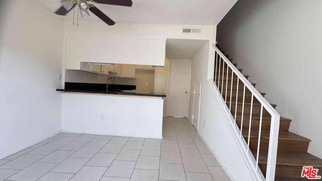 10065 De Soto Avenue 213