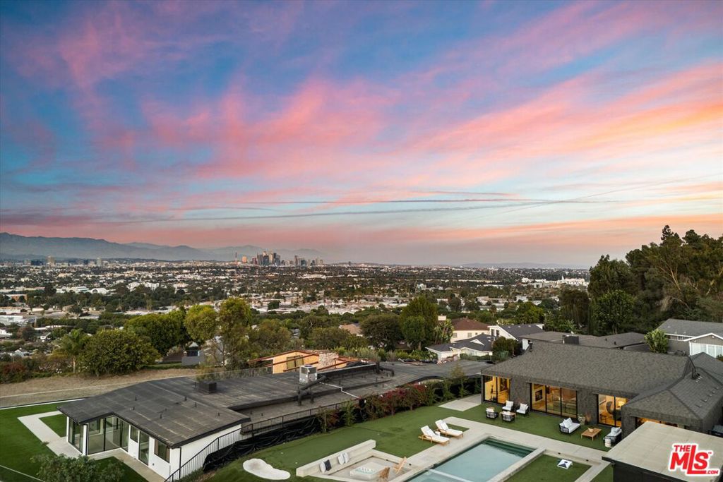 5255 Veronica Street