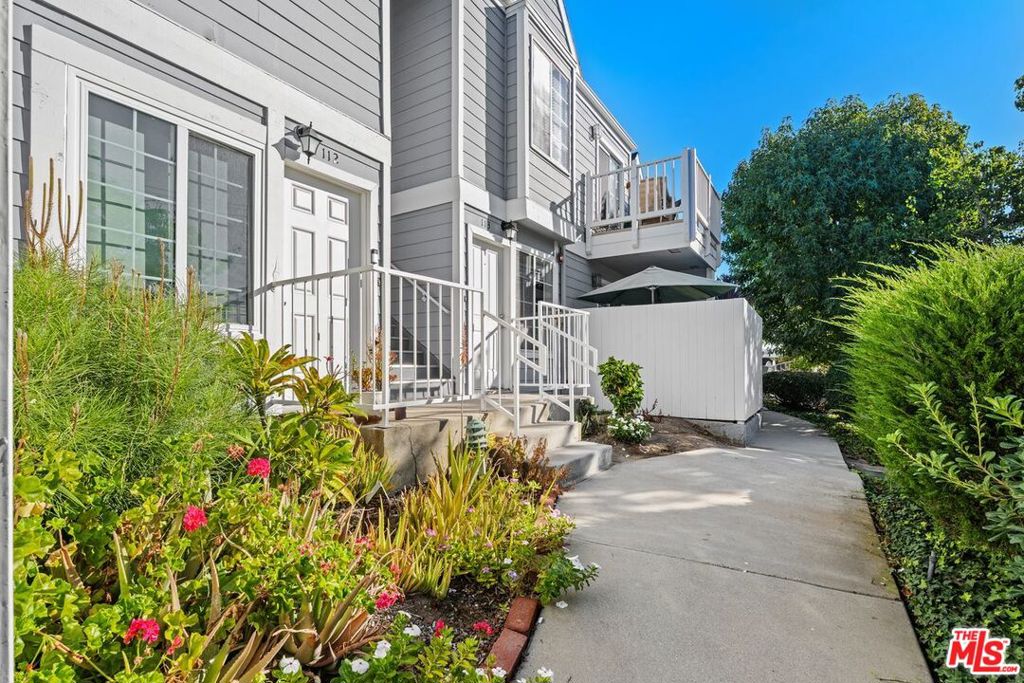 1229 W 223rd Street 113