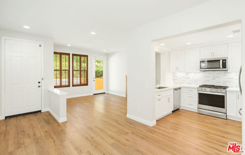 10 Aryshire Lane
