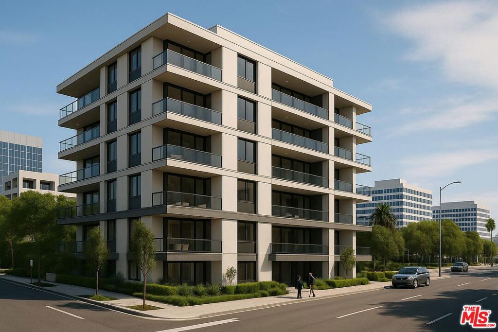 674 S Catalina Street