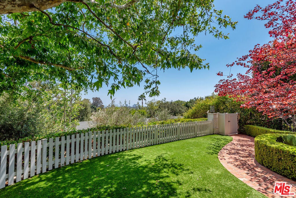 11532 Thurston Circle