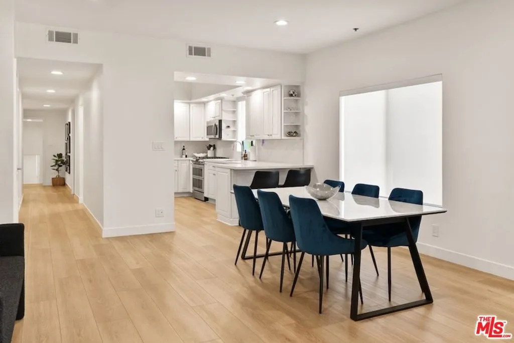 Los Angeles, California 90024, United States, 3 Bedrooms Bedrooms, ,2 BathroomsBathrooms,Residential,Active,150516