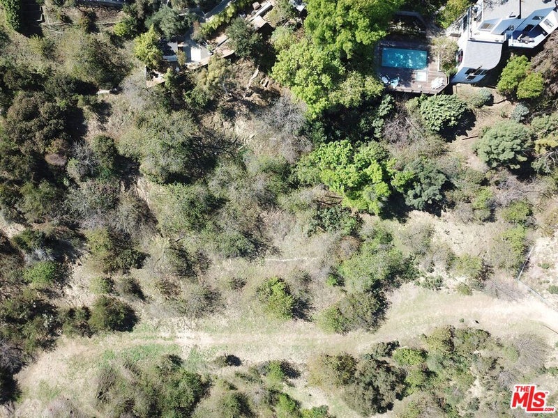 3895 N Hopevale Drive