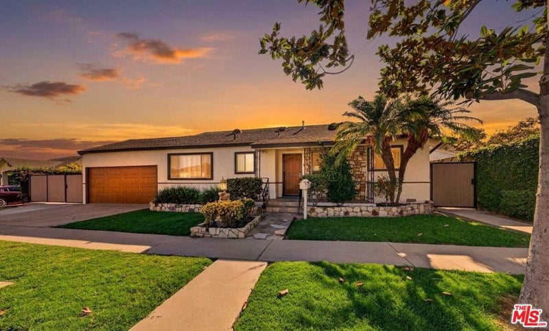 11820 Rose Hedge Drive