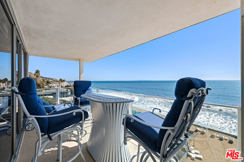 22548 Pacific Coast Highway 401