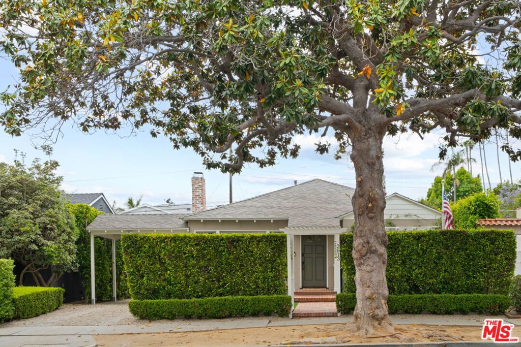 Properties 3 2613 Military Avenue