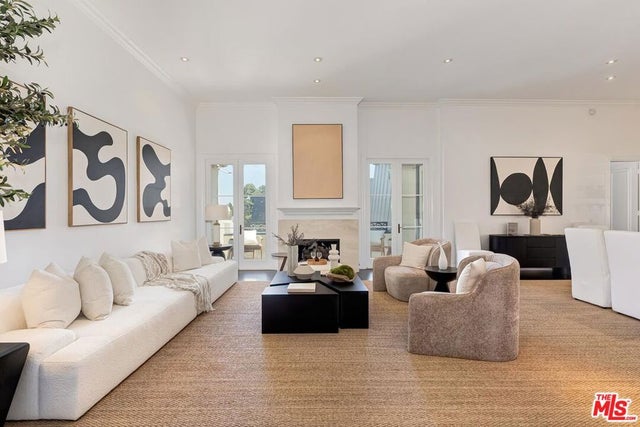 10110 Empyrean Way 301 #301, Los Angeles