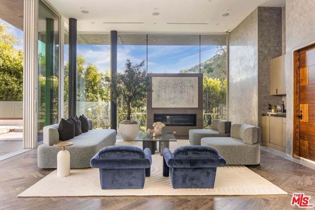 1116 Chantilly Road