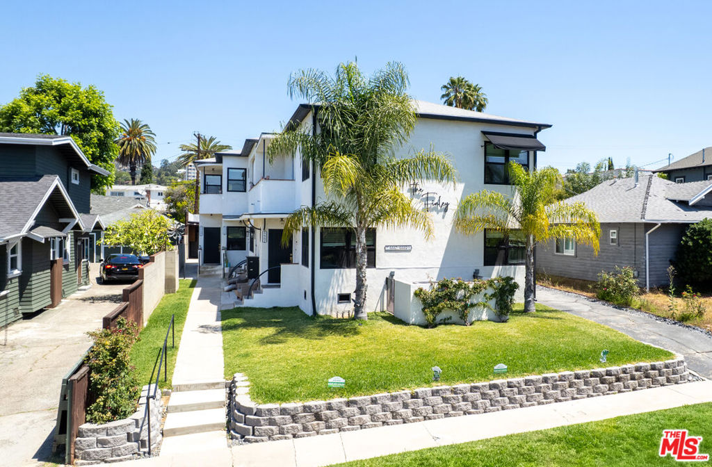 4447 Finley Avenue