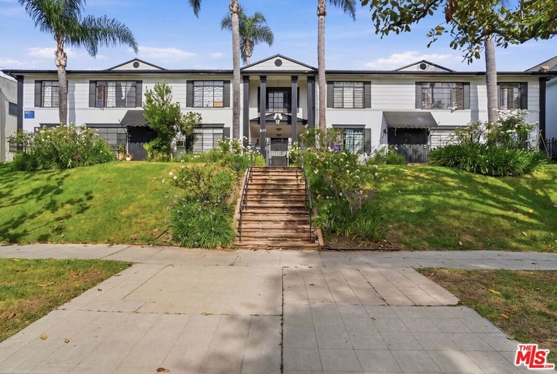 817 S Windsor Boulevard