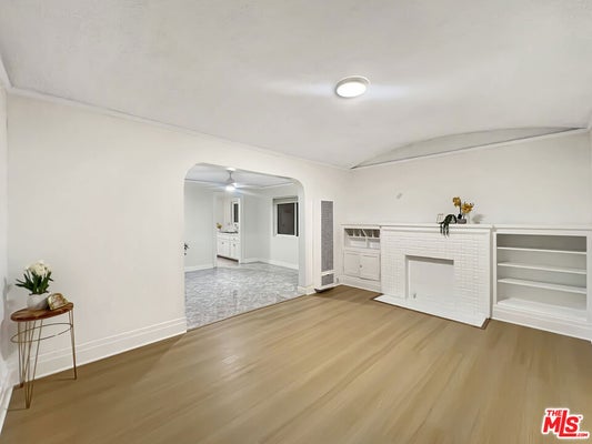 2166 W 29TH PL, LOS ANGELES, CA 90018 - Image 7af09db8be2636ba0d635c7ea18c8c21/3360512447
