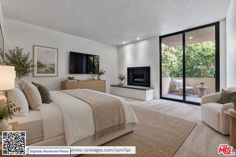 500 S Barrington Avenue 6