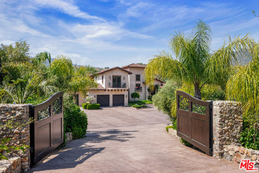 31823 Lobo Canyon Road