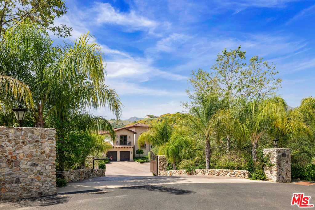 31823 Lobo Canyon Road
