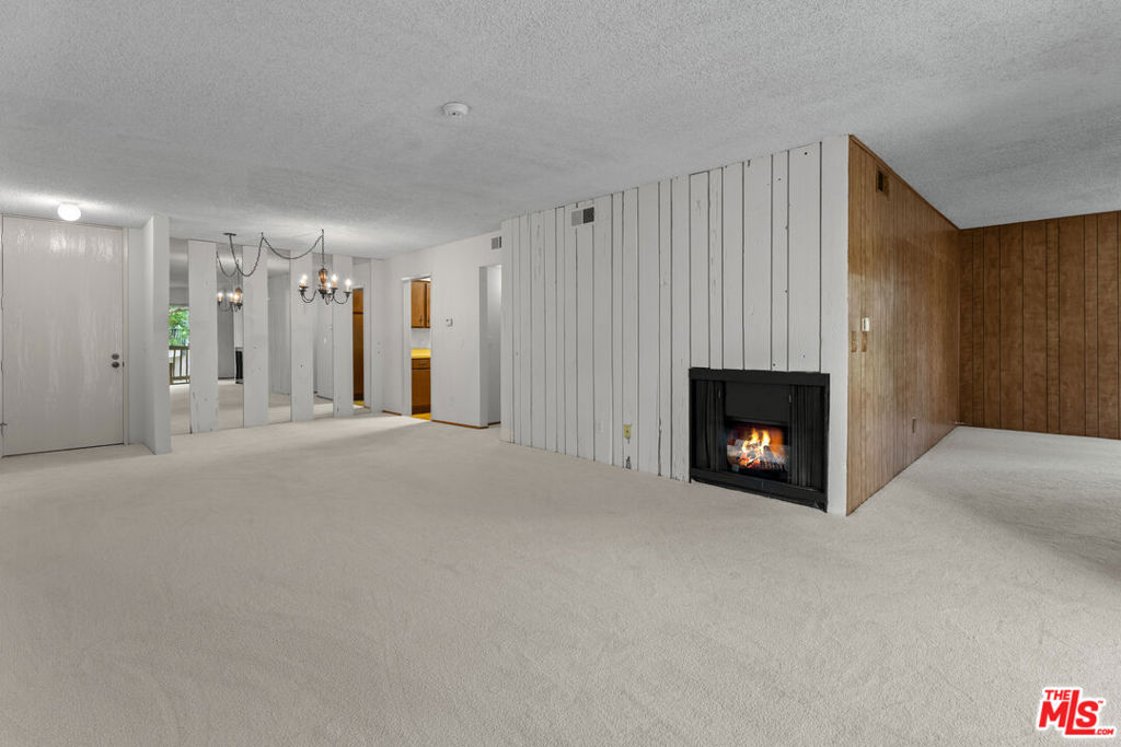 7218 Raintree Circle