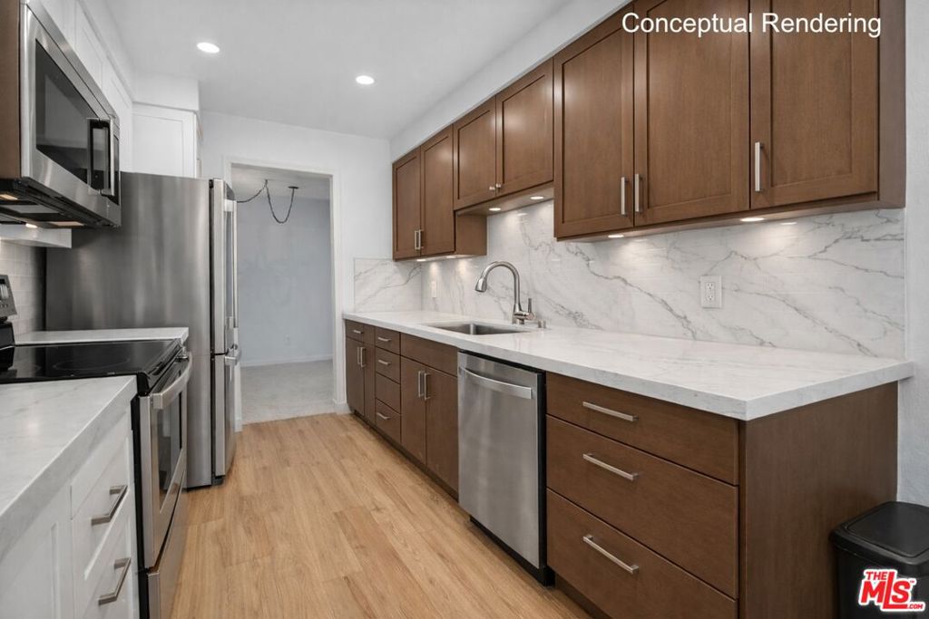 7218 Raintree Circle