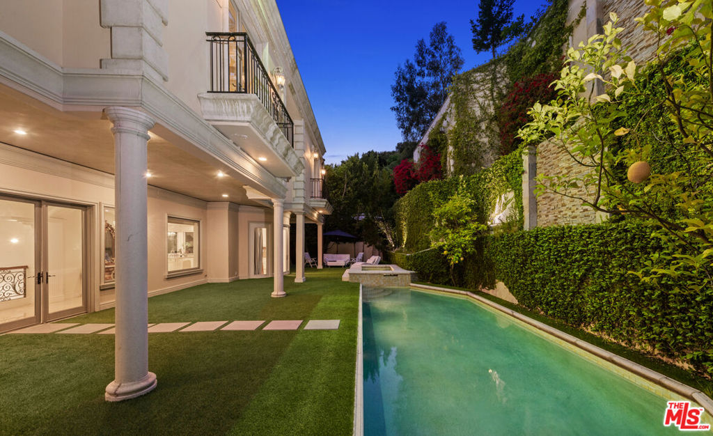 Properties 2 1455 Robmar Drive