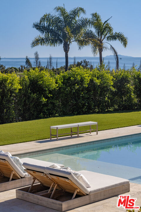 220 Montecito Ranch Lane