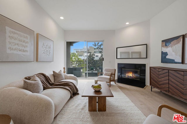 1820 S Beverly Glen Boulevard 208 #208, Los Angeles