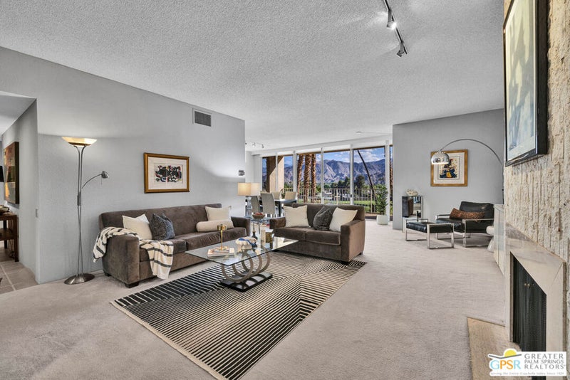 899 Island Drive 403