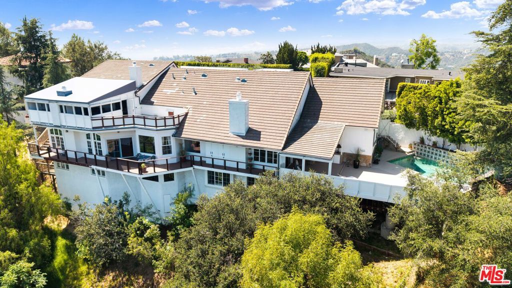 2312 Kimridge Road