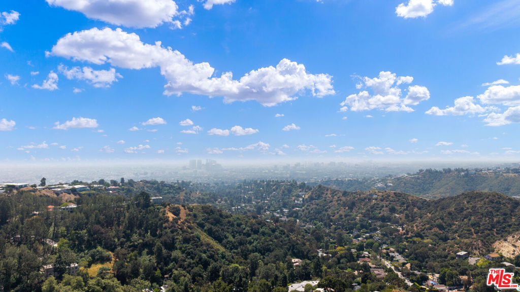 2312 Kimridge Road