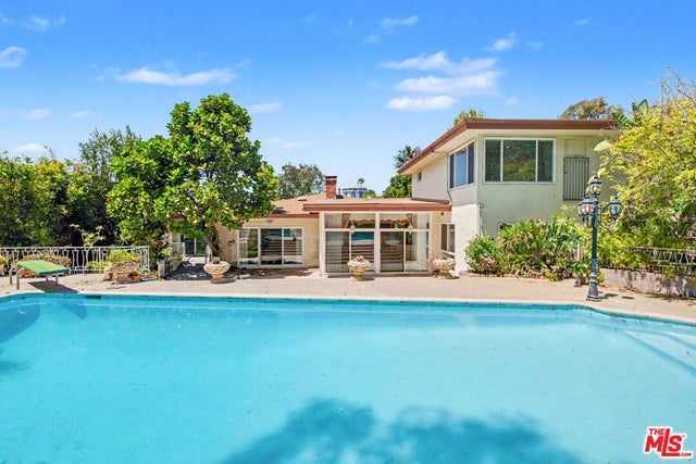 108 N Thurston Avenue, Los Angeles