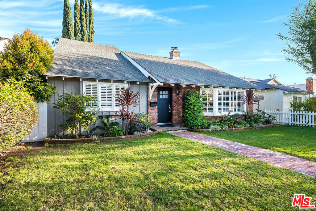4134 W Mcfarlane Avenue