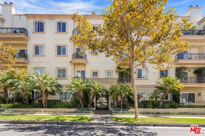 132 S Maple Drive PH3