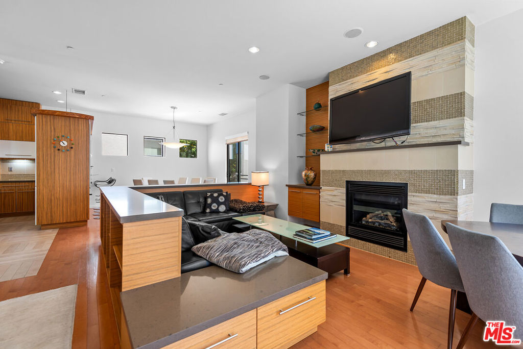 Properties 3 12936 Discovery