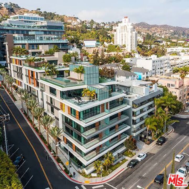 8420 W Sunset Boulevard 107