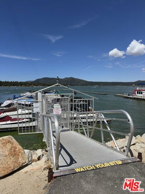 400 PINE KNOT BLVD, BIG BEAR LAKE, CA 92315 - Image 7c7eb0fcbb1e4a2f2bfc81fe83e22754/1796049800