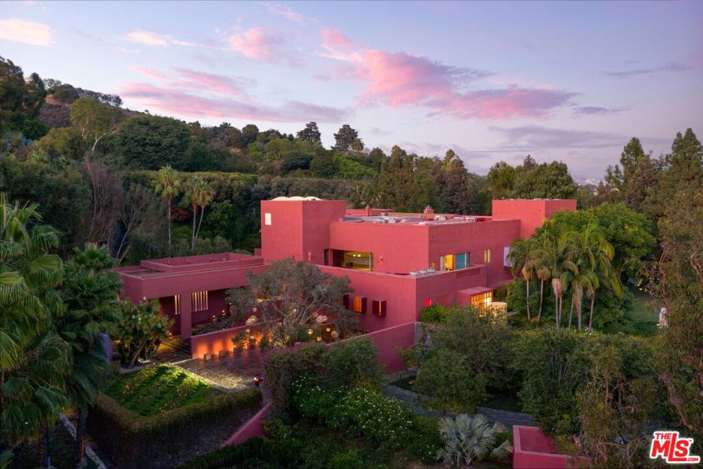 Properties 4 470 Layton Way