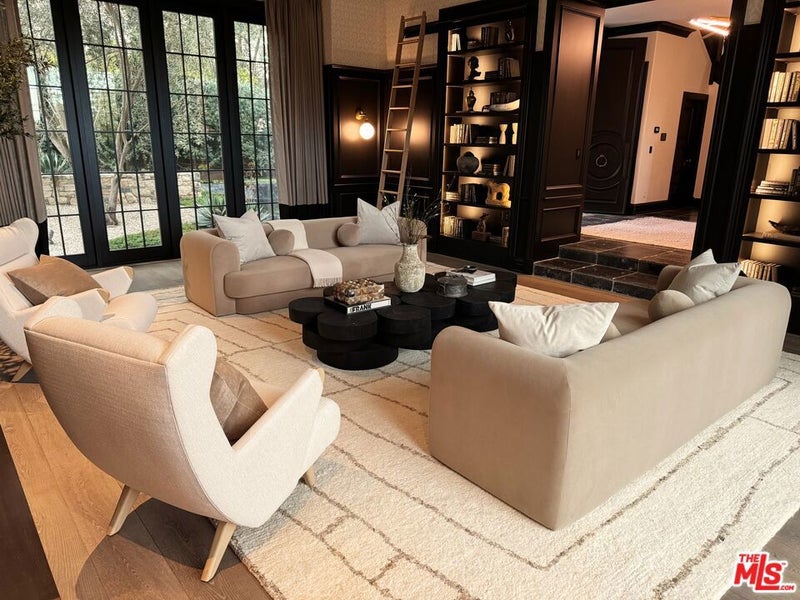 888 Toulon Drive