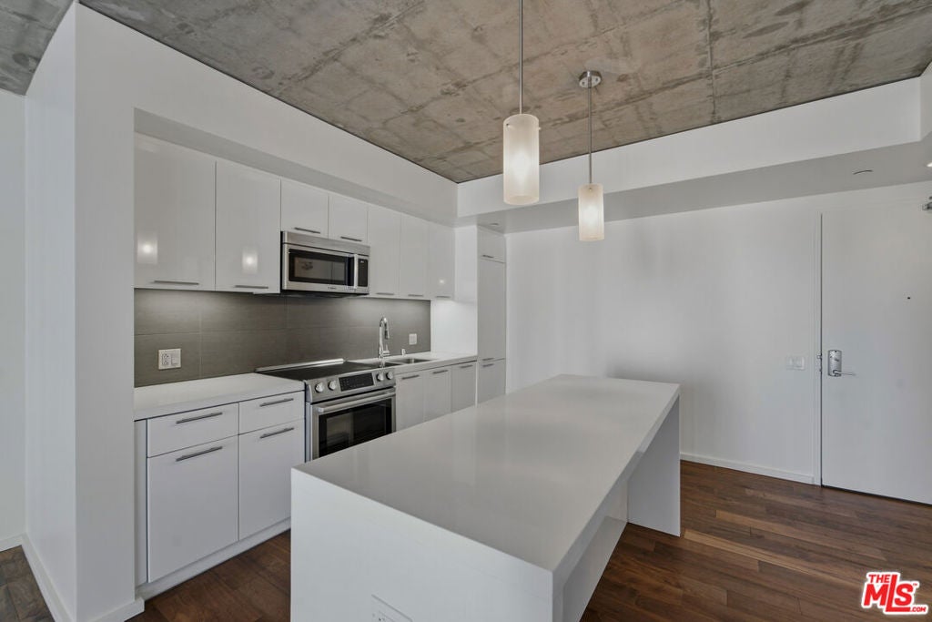 8500 W Sunset Boulevard 510